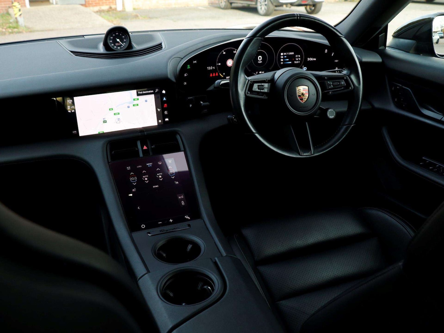 Used Porsche Taycan 2021 for sale - 76488038: Photo 12