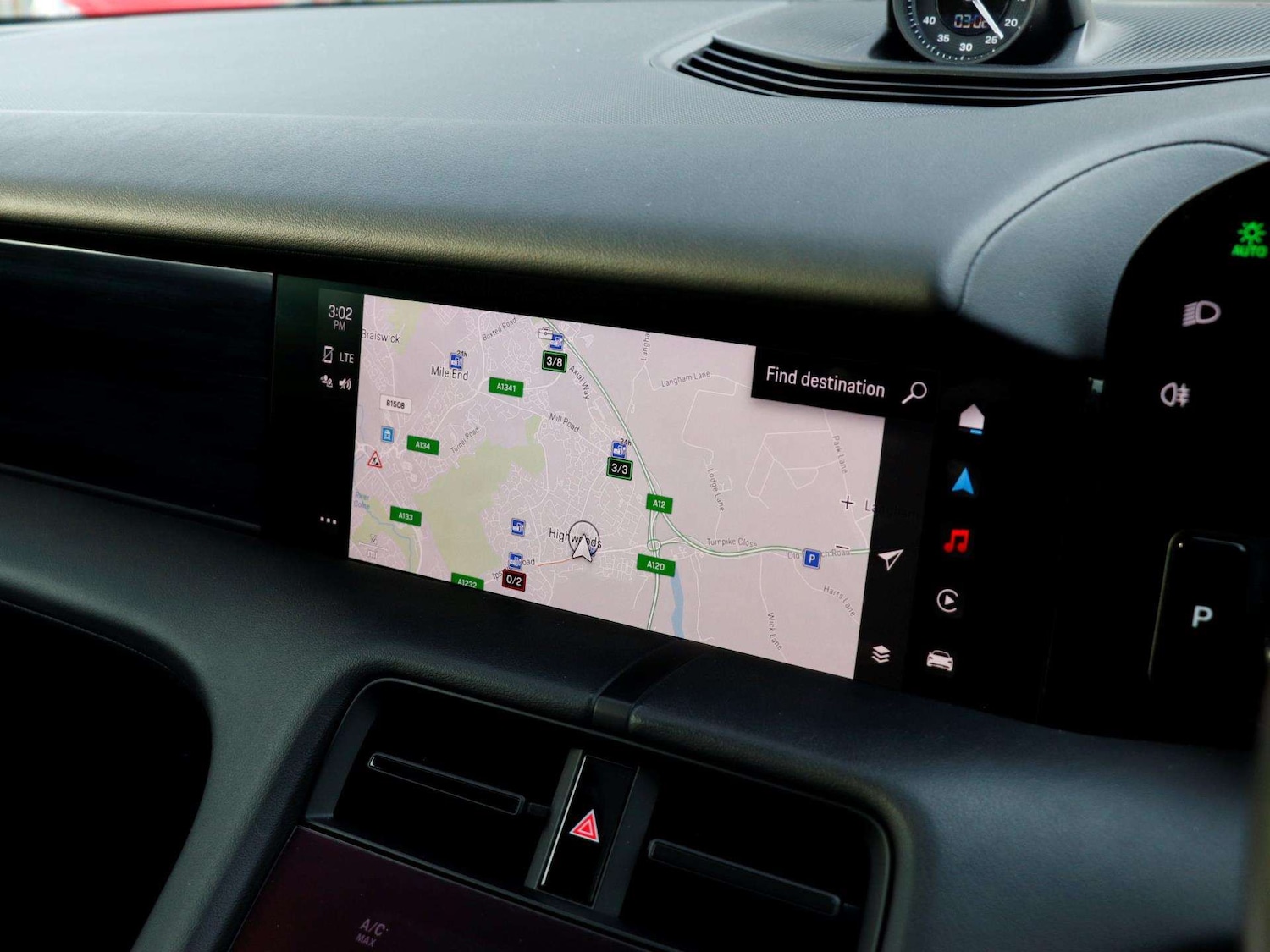 Used Porsche Taycan 2021 for sale - 76488038: Photo 15