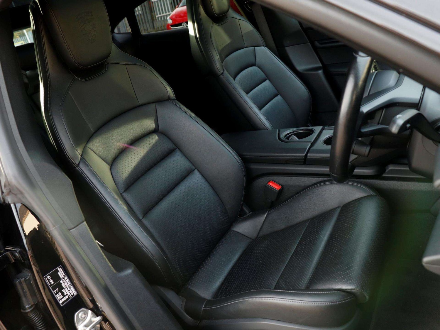 Used Porsche Taycan 2021 for sale - 76488038: Photo 24