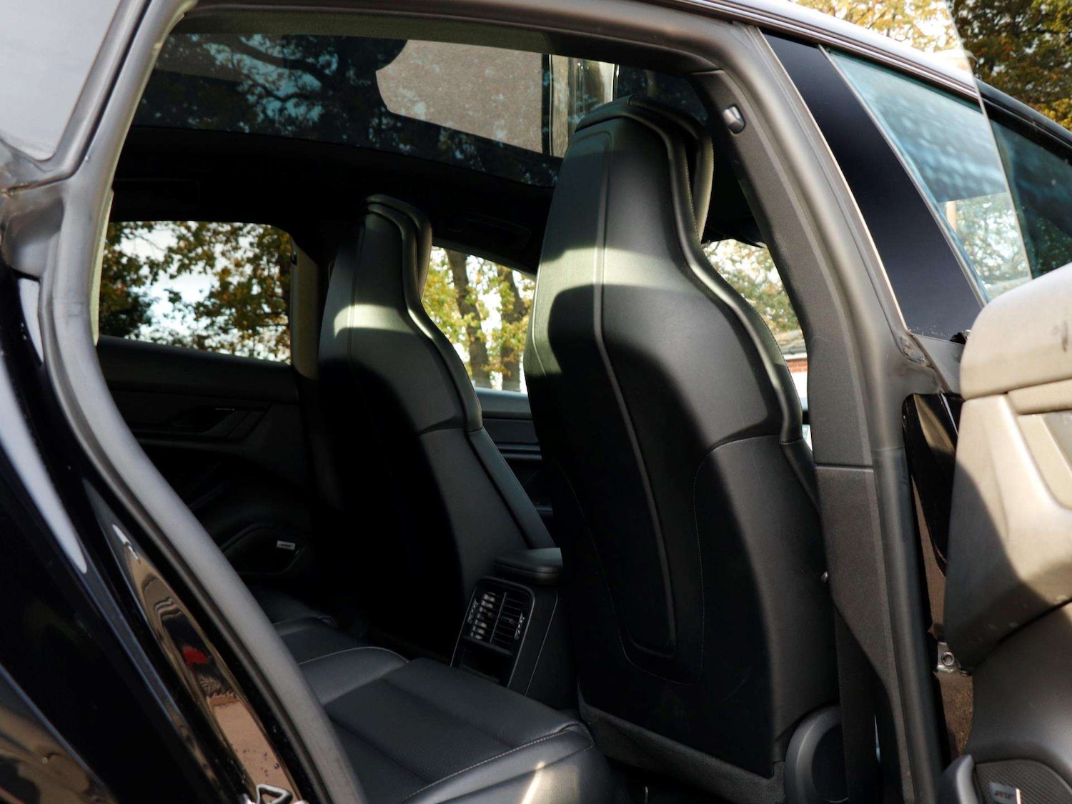 Used Porsche Taycan 2021 for sale - 76488038: Photo 27