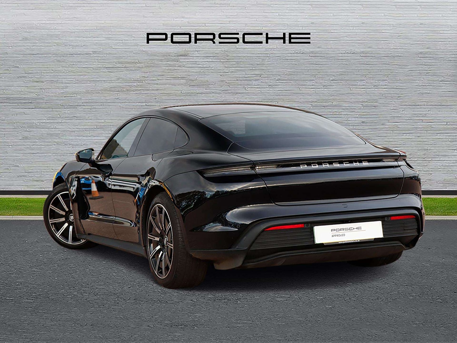 Used Porsche Taycan 2021 for sale - 76488038: Photo 5