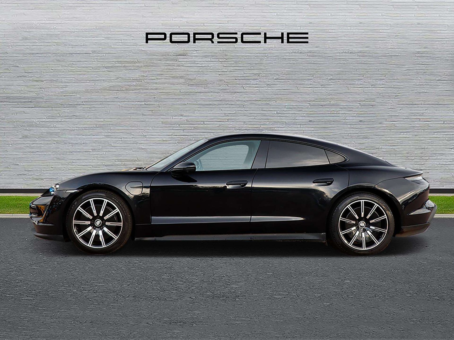 Used Porsche Taycan 2021 for sale - 76488038: Photo 6