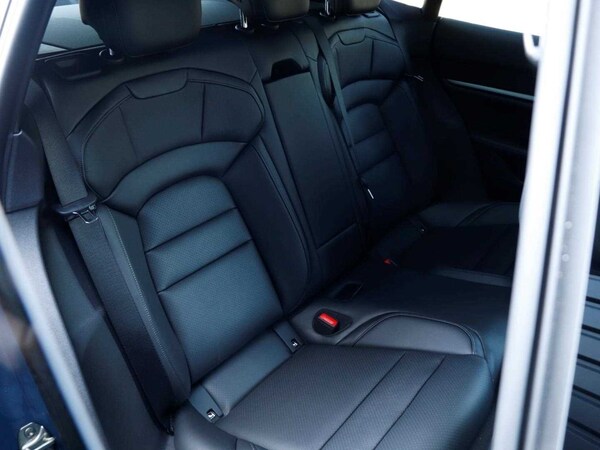 Used Porsche Taycan 2025 for sale - 75405512: Photo 25