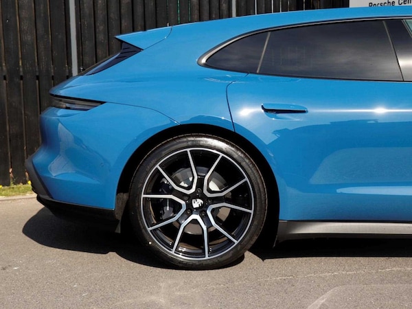 Used Porsche Taycan 2025 for sale - 75405512: Photo 31