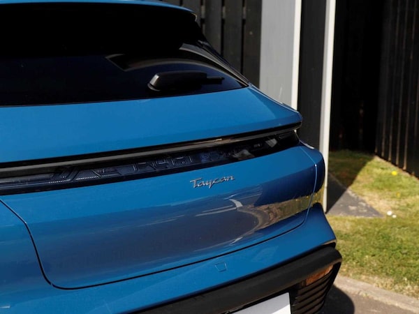 Used Porsche Taycan 2025 for sale - 75405512: Photo 32