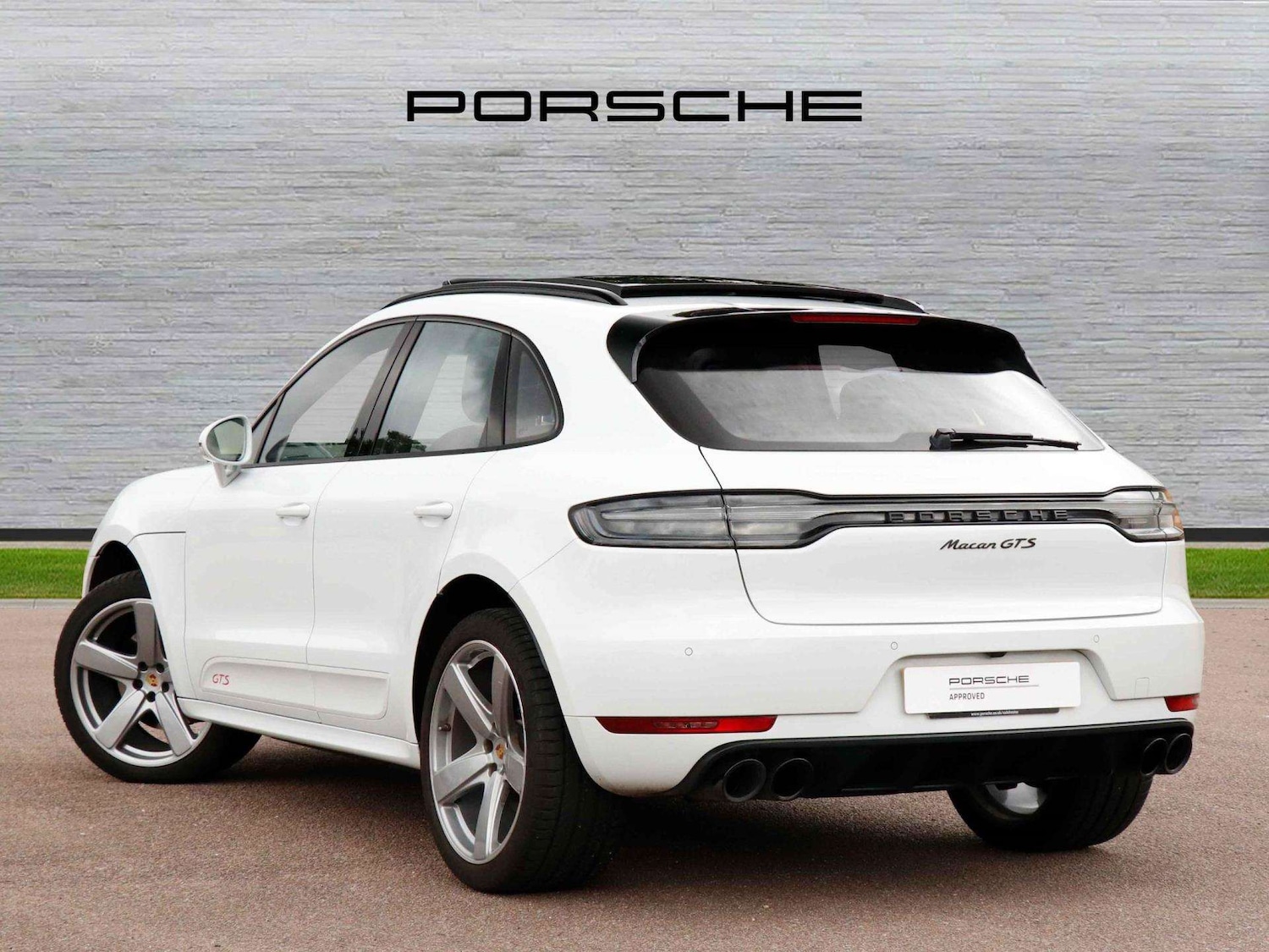 Used Porsche Macan 2020 for sale - 76842843: Photo 5