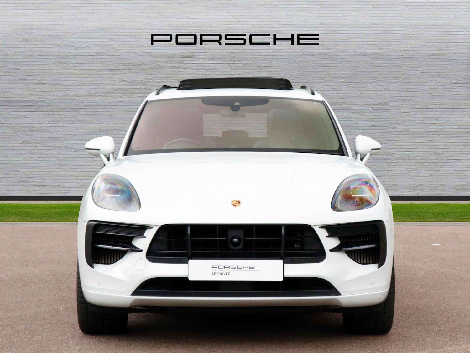 Used Porsche Macan 2020 for sale - 76842843: Photo 8