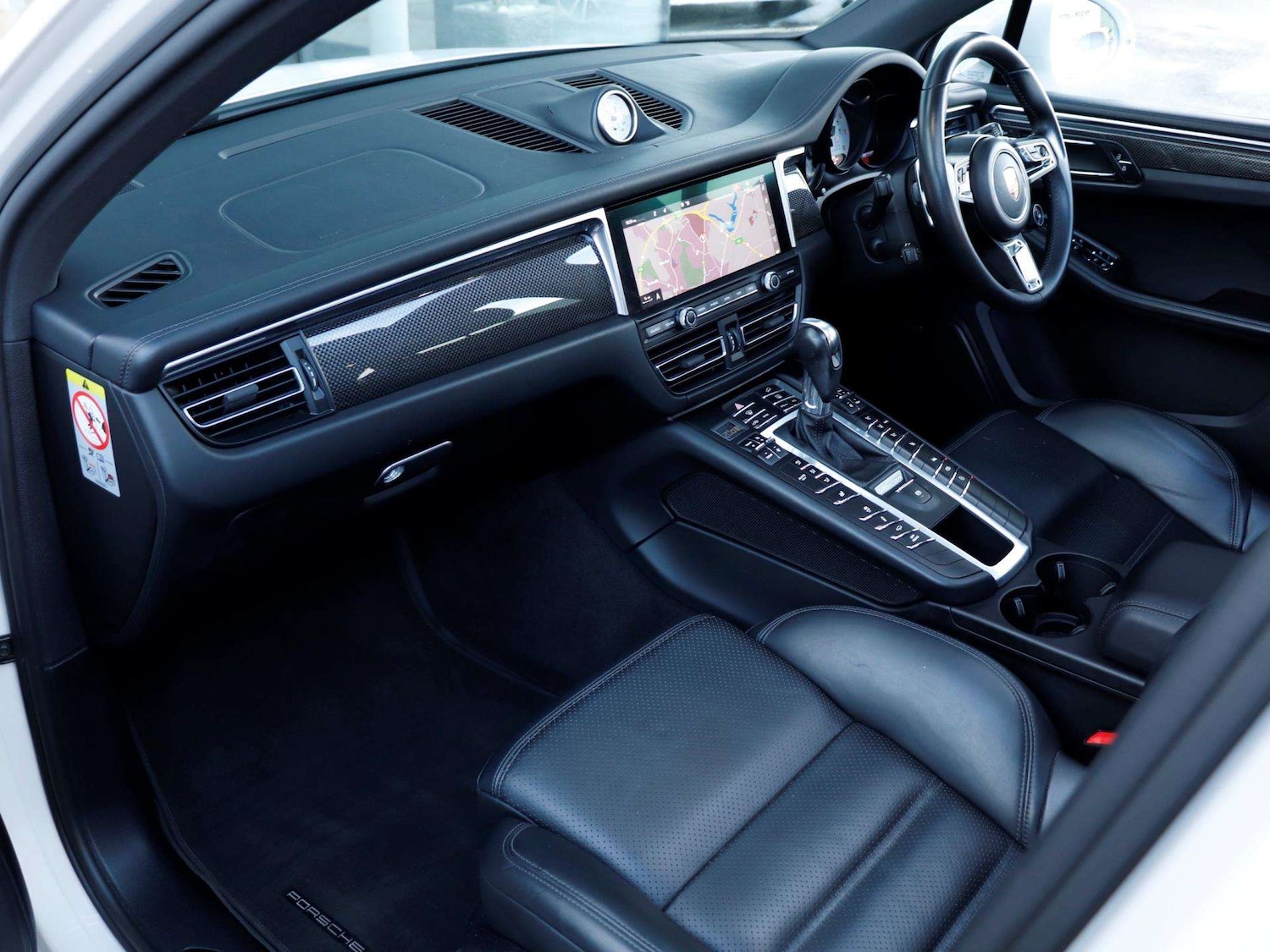 Used Porsche Macan 2020 for sale - 76842843: Photo 9