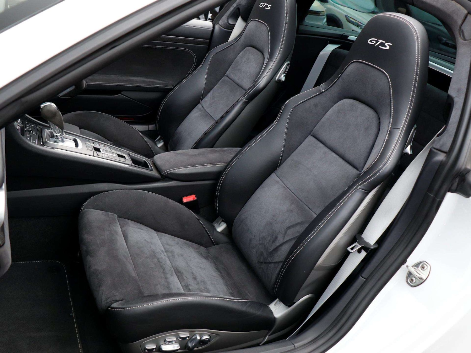 Used Porsche 911 2018 for sale - 78104090: Photo 26