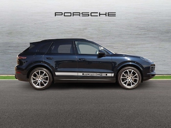 Used Porsche Cayenne 2022 for sale - 79415236: Photo