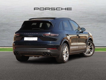 Used Porsche Cayenne 2022 for sale - 79415236: Photo