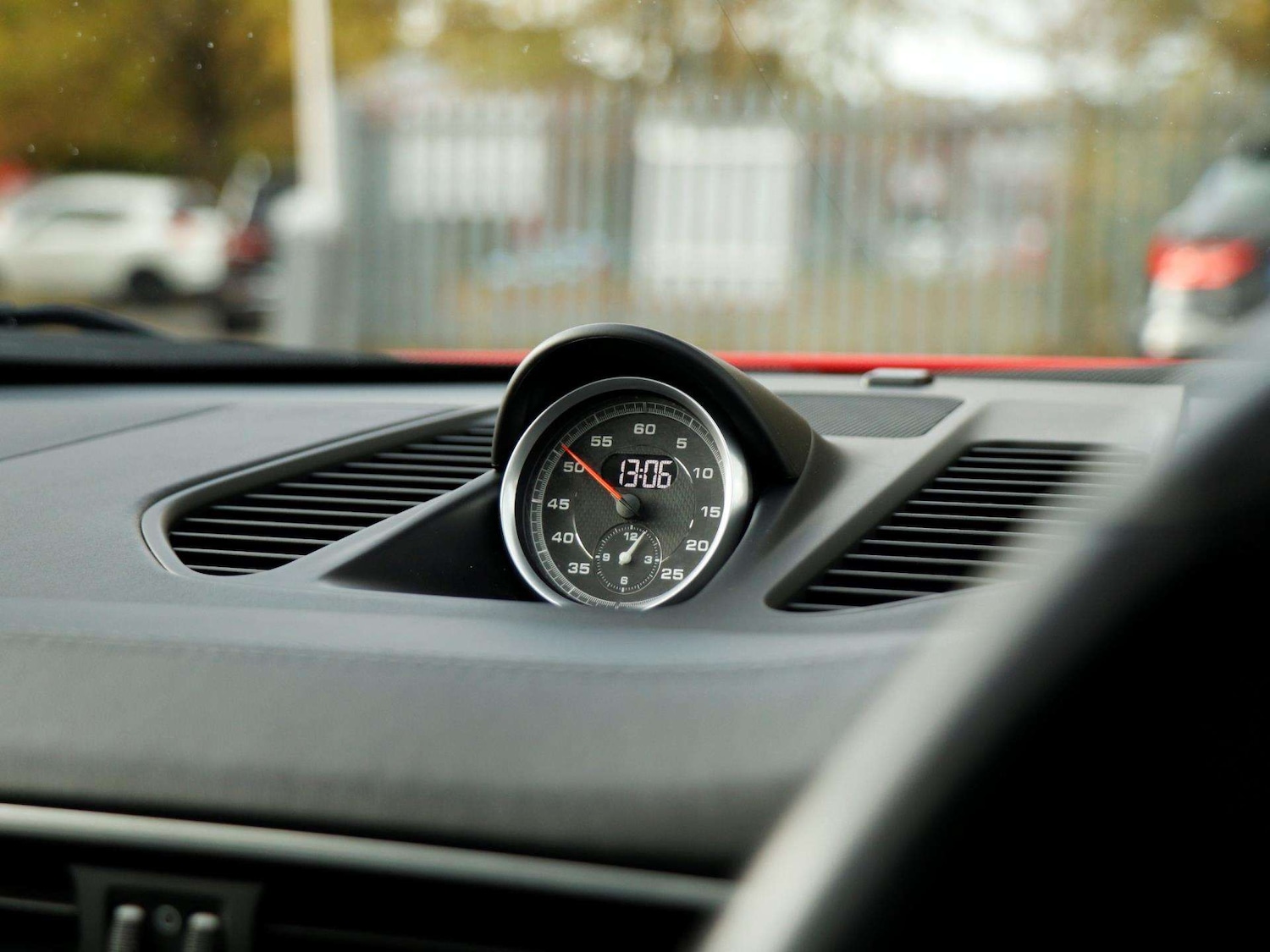 Used Porsche 911 2018 for sale - 76401316: Photo 15