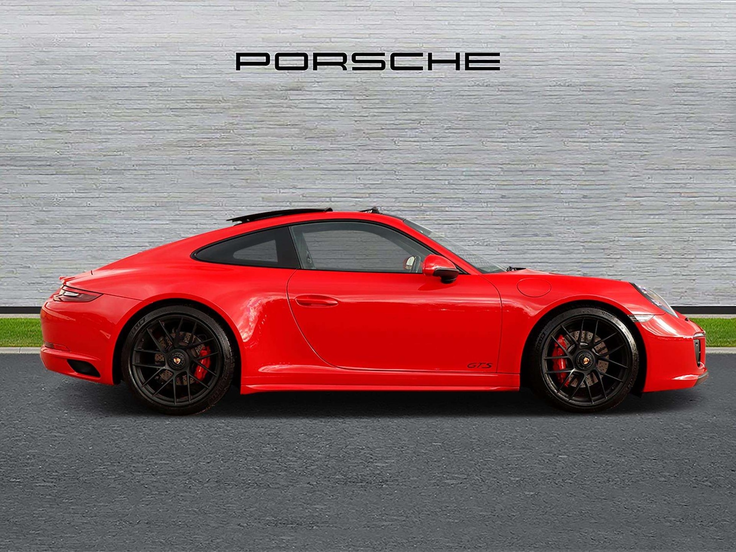 Used Porsche 911 2018 for sale - 76401316: Photo 2