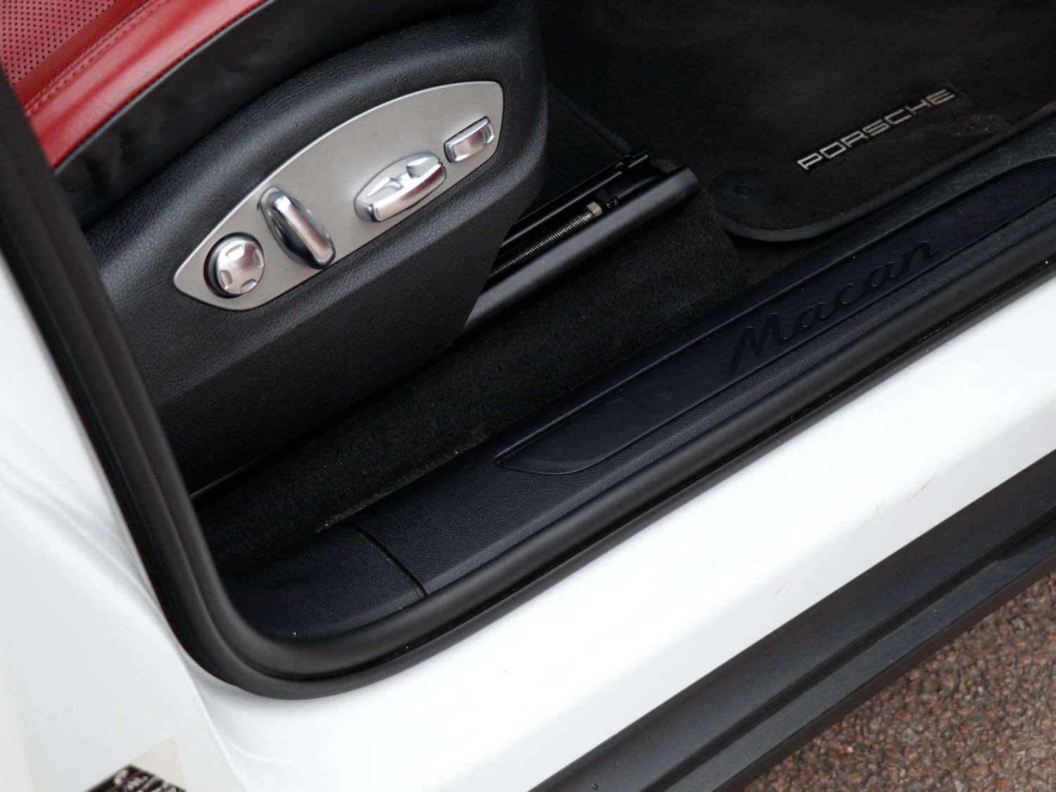 Used Porsche Macan 2022 for sale - 77076446: Photo 23