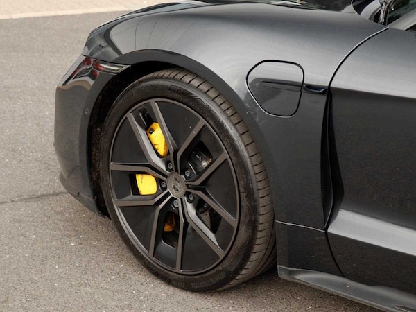Used Porsche Taycan 2024 for sale - 75282191: Photo 31