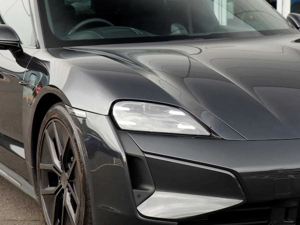 Used Porsche Taycan 2024 for sale - 75282191: Photo 32