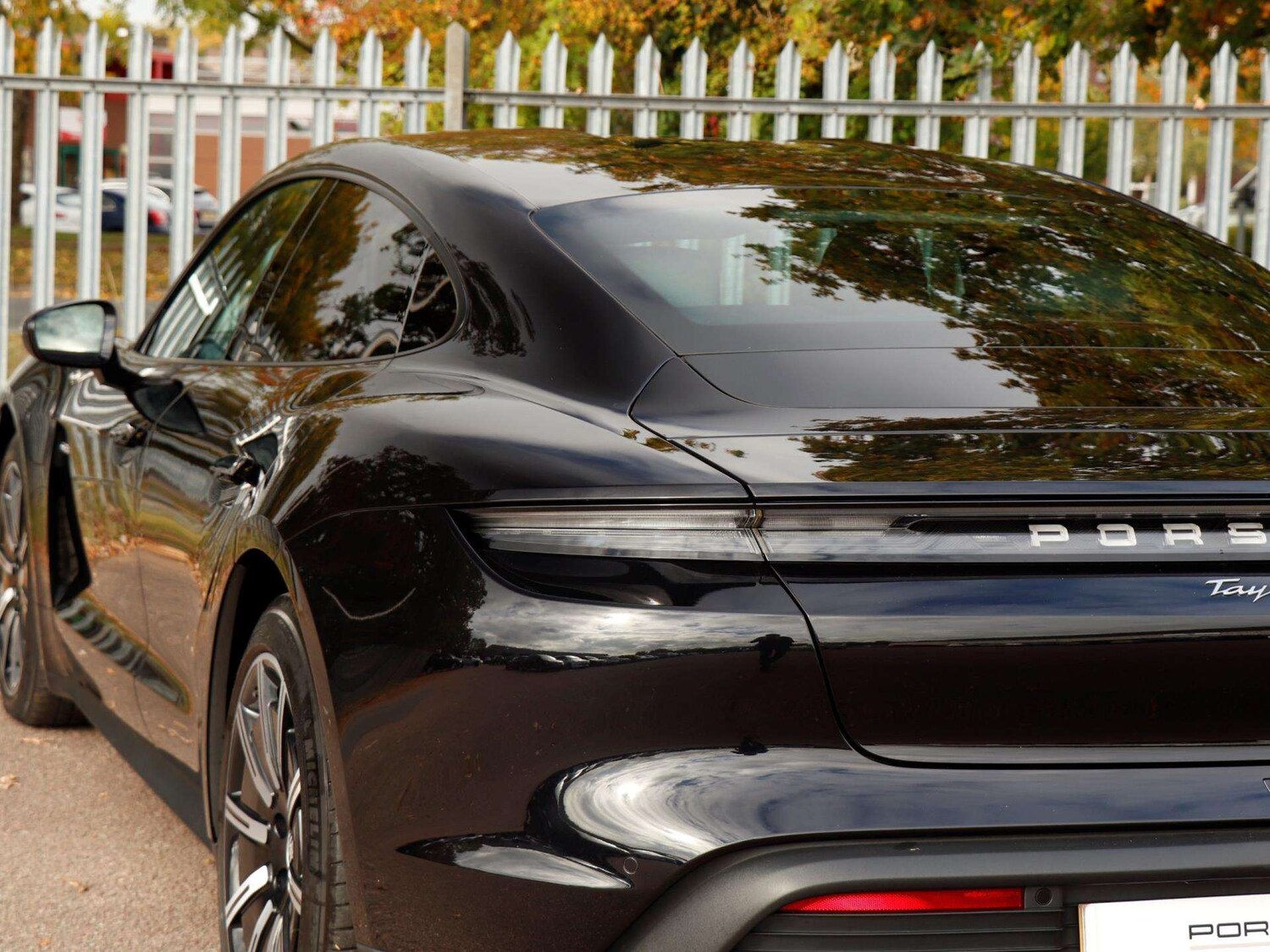 Used Porsche Taycan 2021 for sale - 76310811: Photo 24