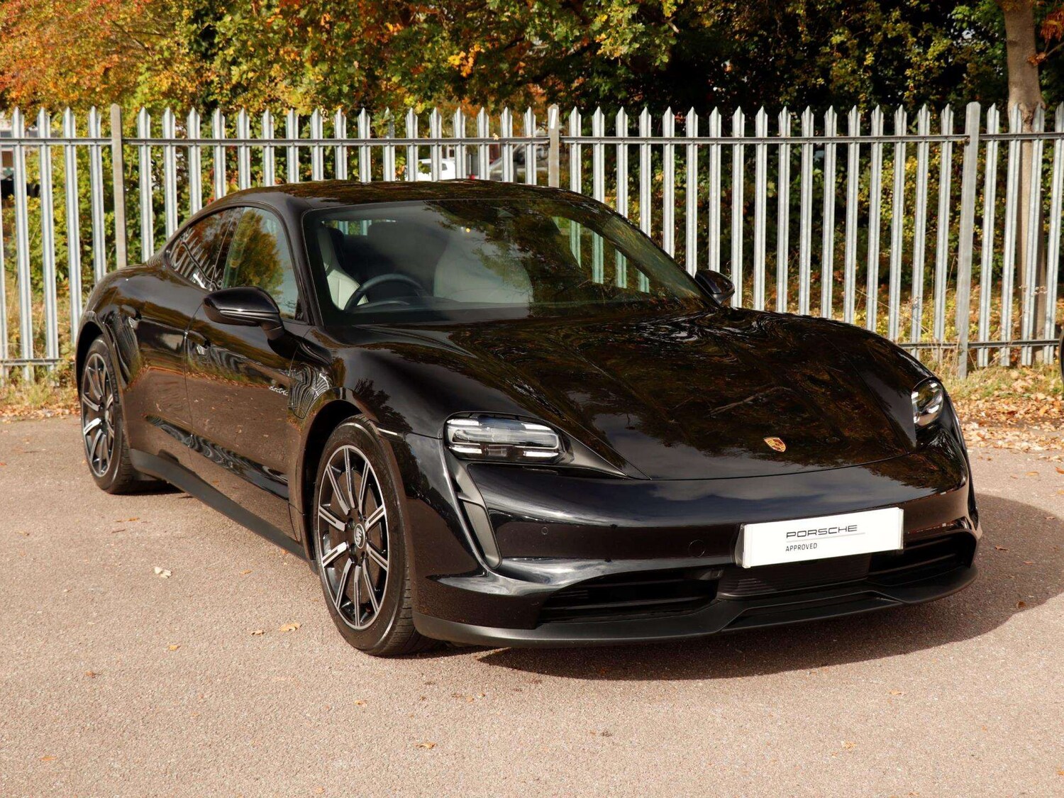 Used Porsche Taycan 2021 for sale - 76310811: Photo 30