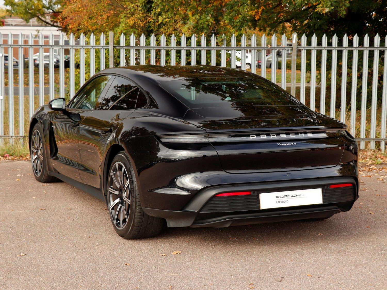 Used Porsche Taycan 2021 for sale - 76310811: Photo 31