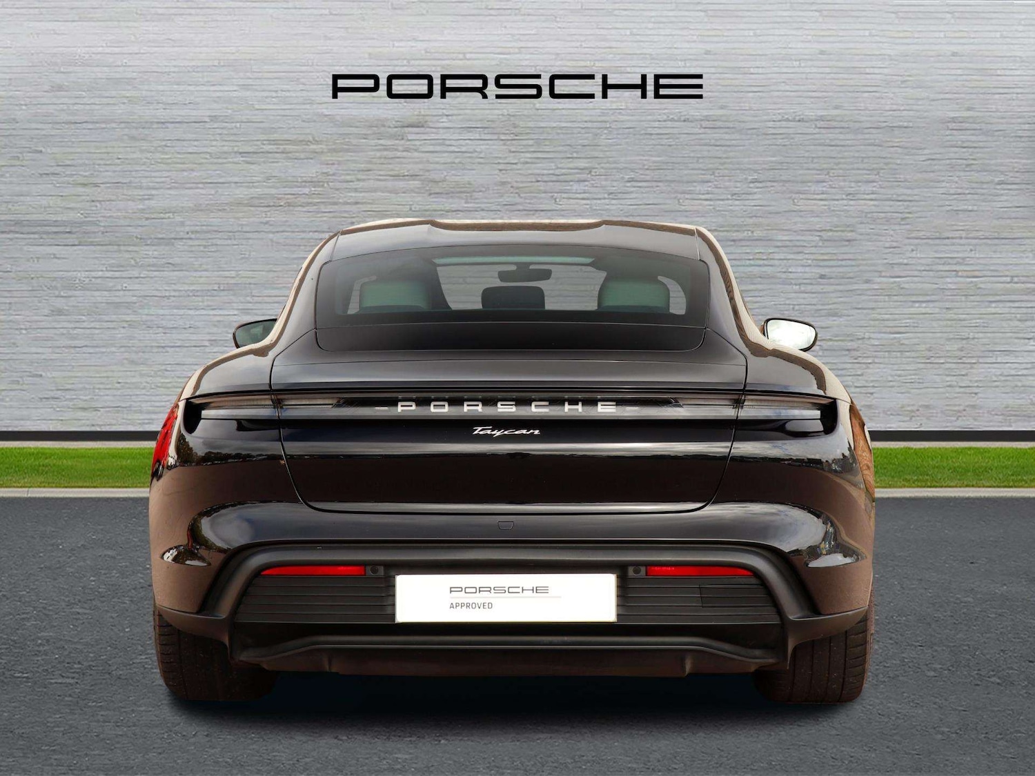 Used Porsche Taycan 2021 for sale - 76310811: Photo 4