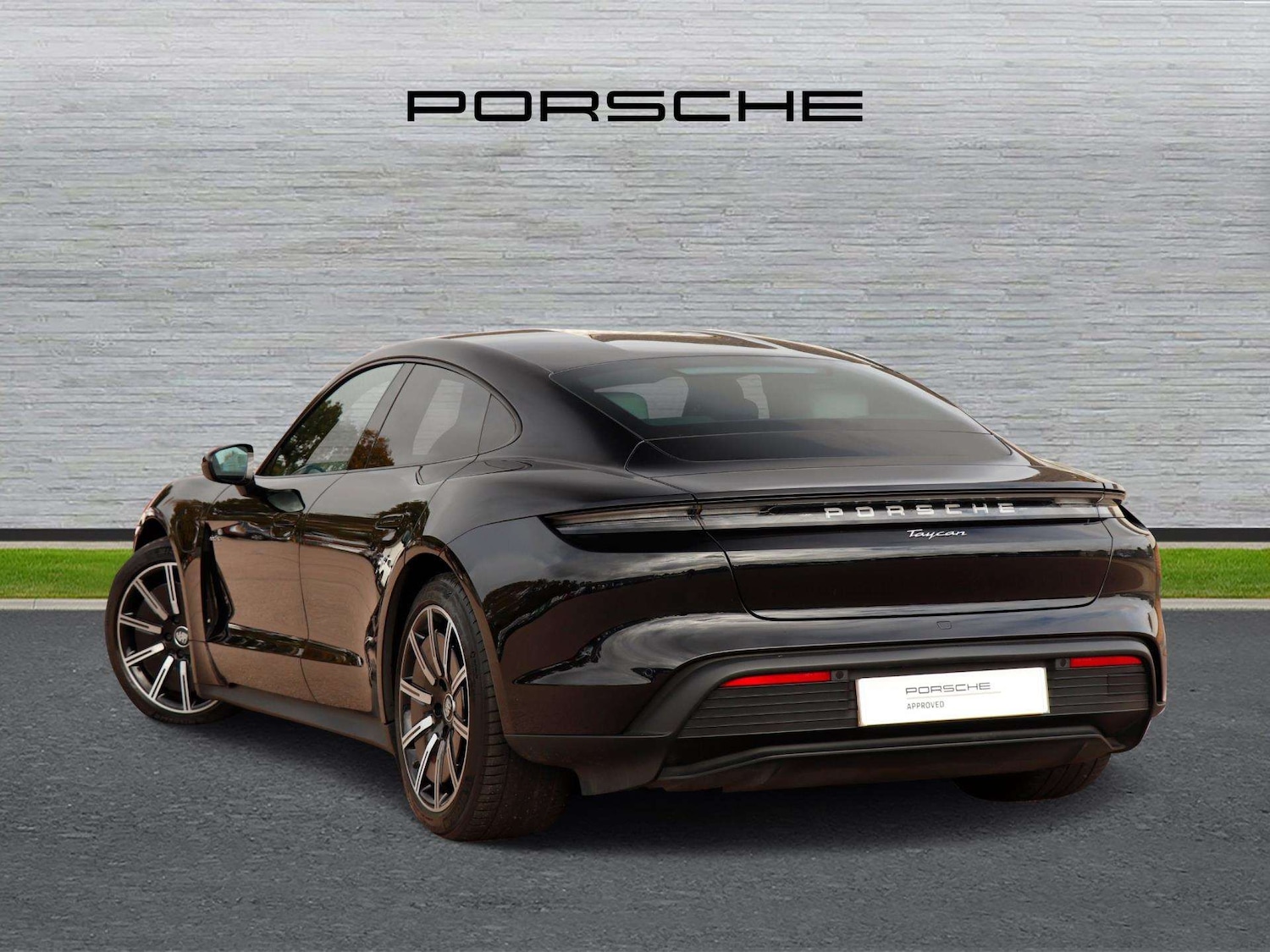 Used Porsche Taycan 2021 for sale - 76310811: Photo 5