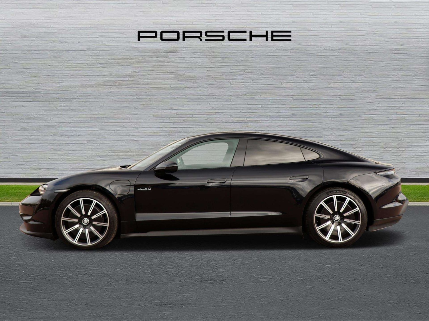 Used Porsche Taycan 2021 for sale - 76310811: Photo 6