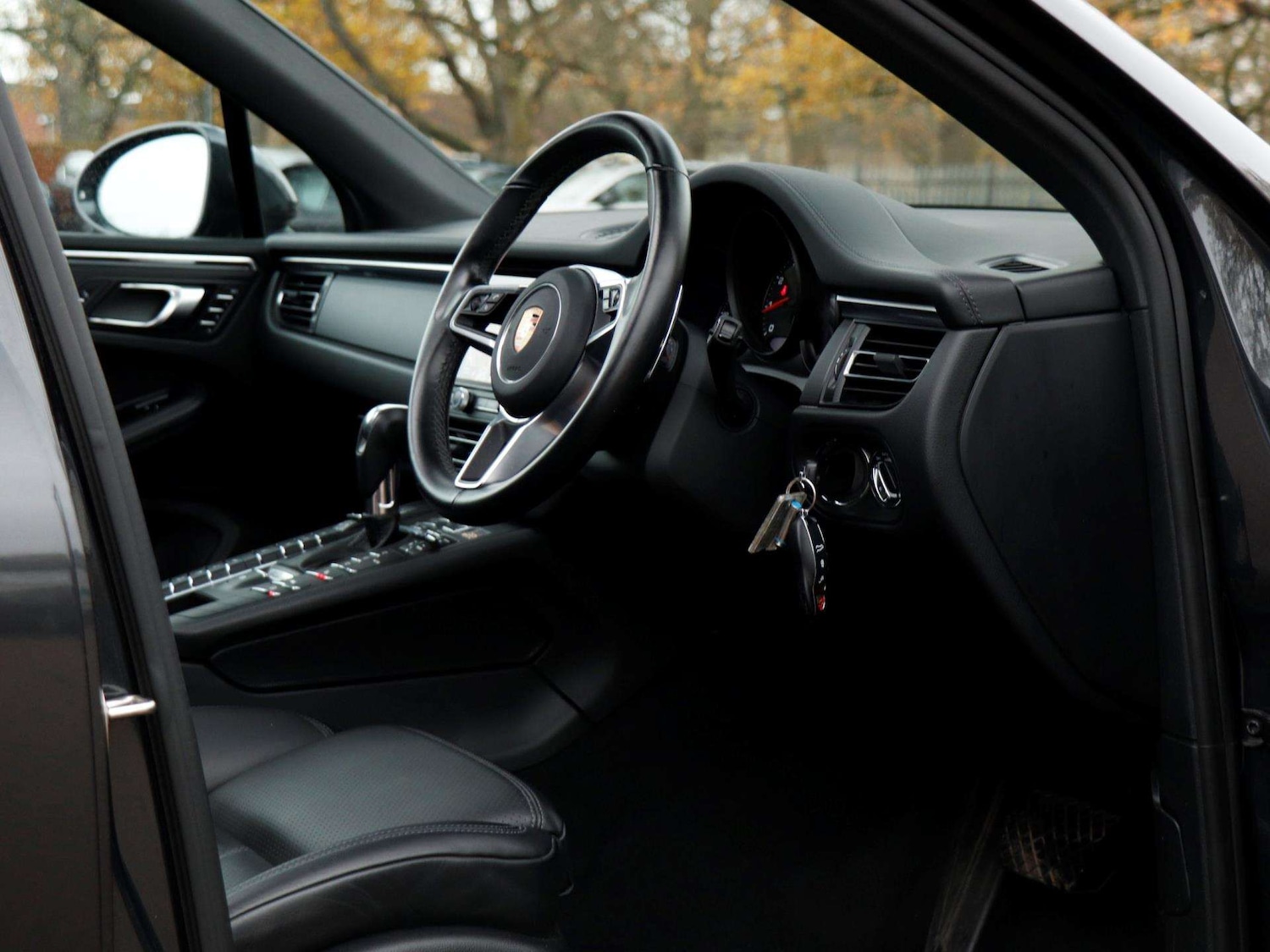 Used Porsche Macan 2018 for sale - 76789358: Photo 11