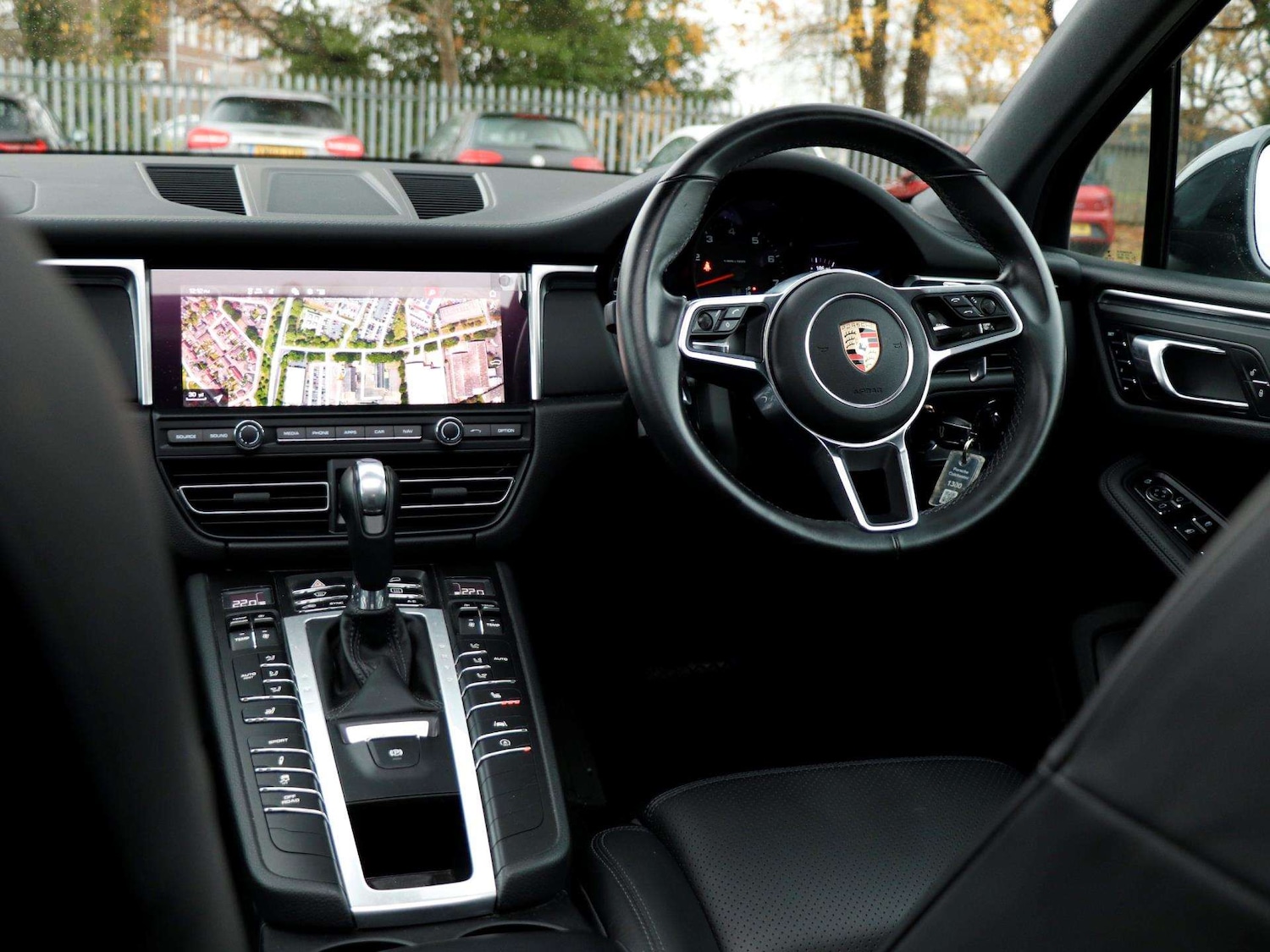 Used Porsche Macan 2018 for sale - 76789358: Photo 12