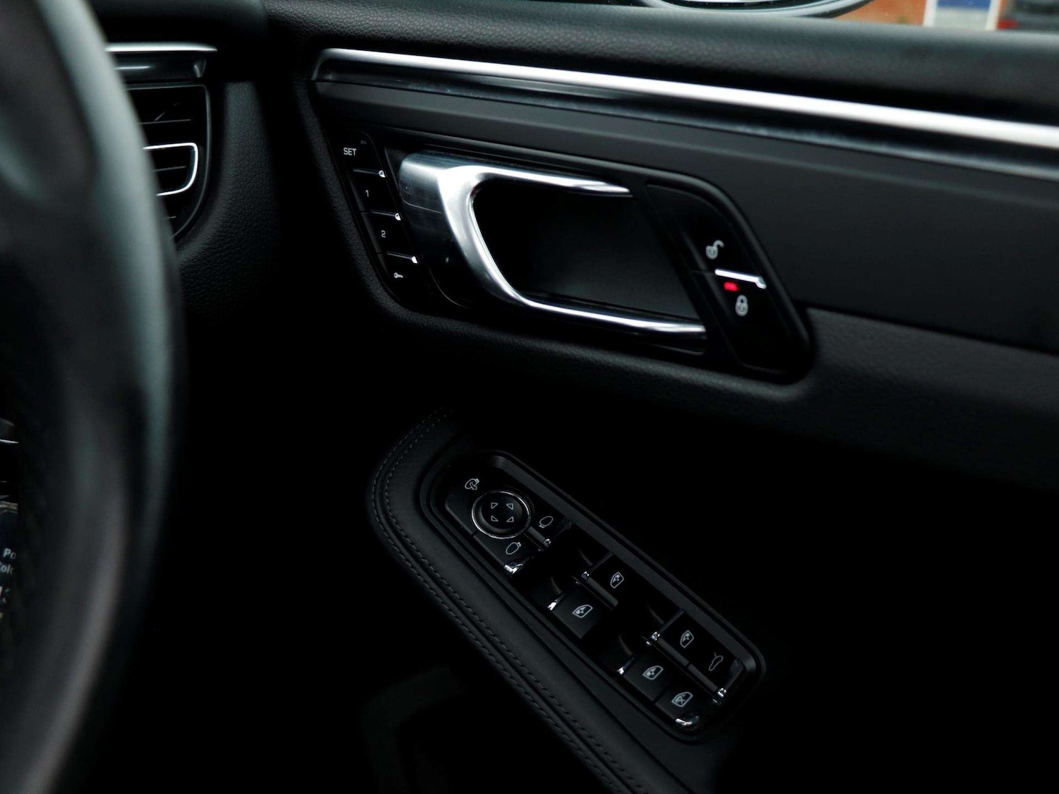 Used Porsche Macan 2018 for sale - 76789358: Photo 20