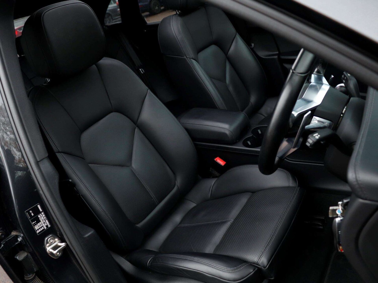 Used Porsche Macan 2018 for sale - 76789358: Photo 21