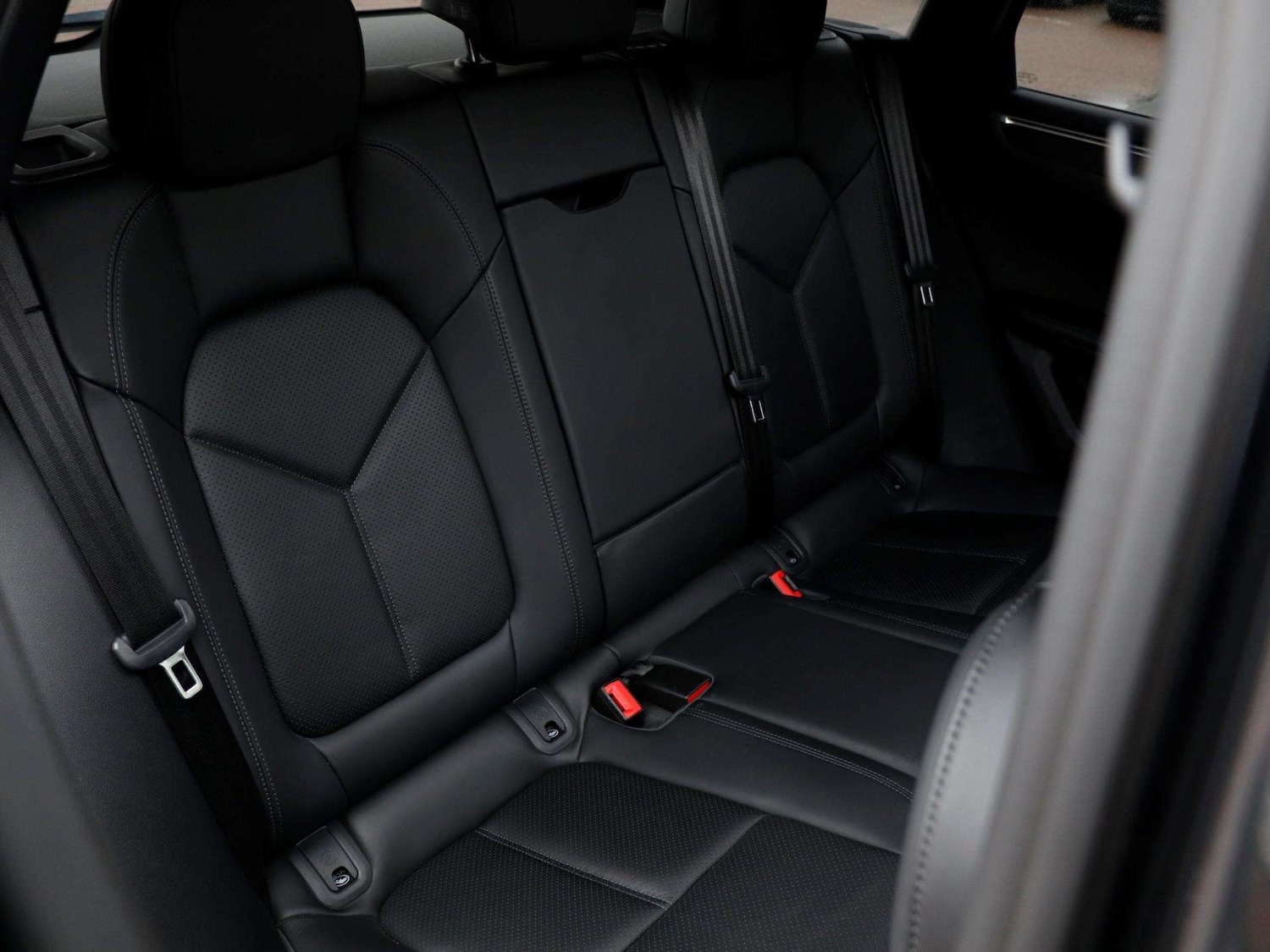 Used Porsche Macan 2018 for sale - 76789358: Photo 22