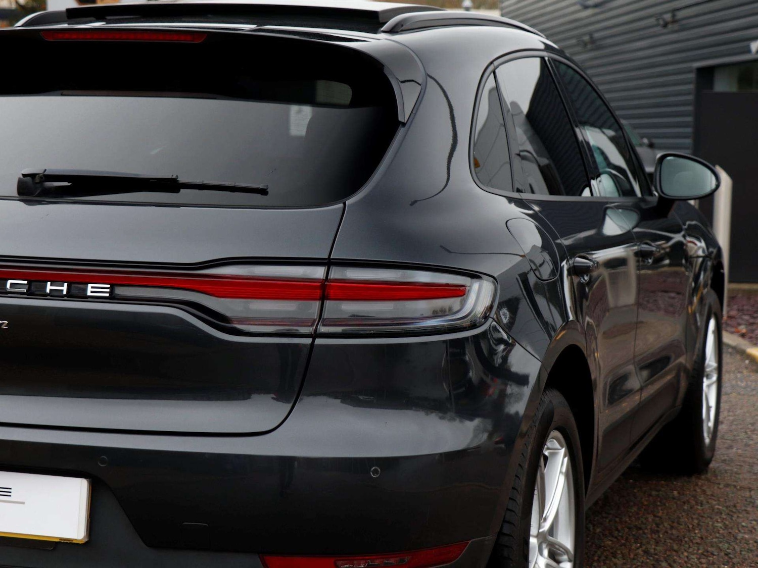 Used Porsche Macan 2018 for sale - 76789358: Photo 26