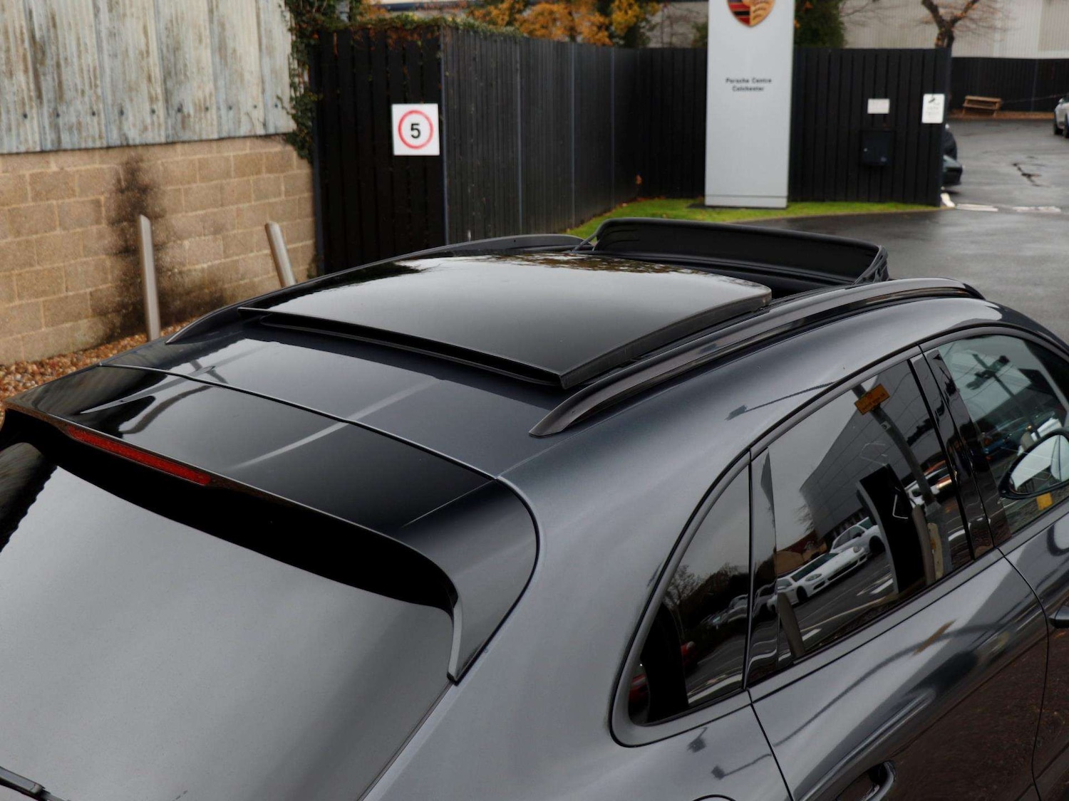 Used Porsche Macan 2018 for sale - 76789358: Photo 29