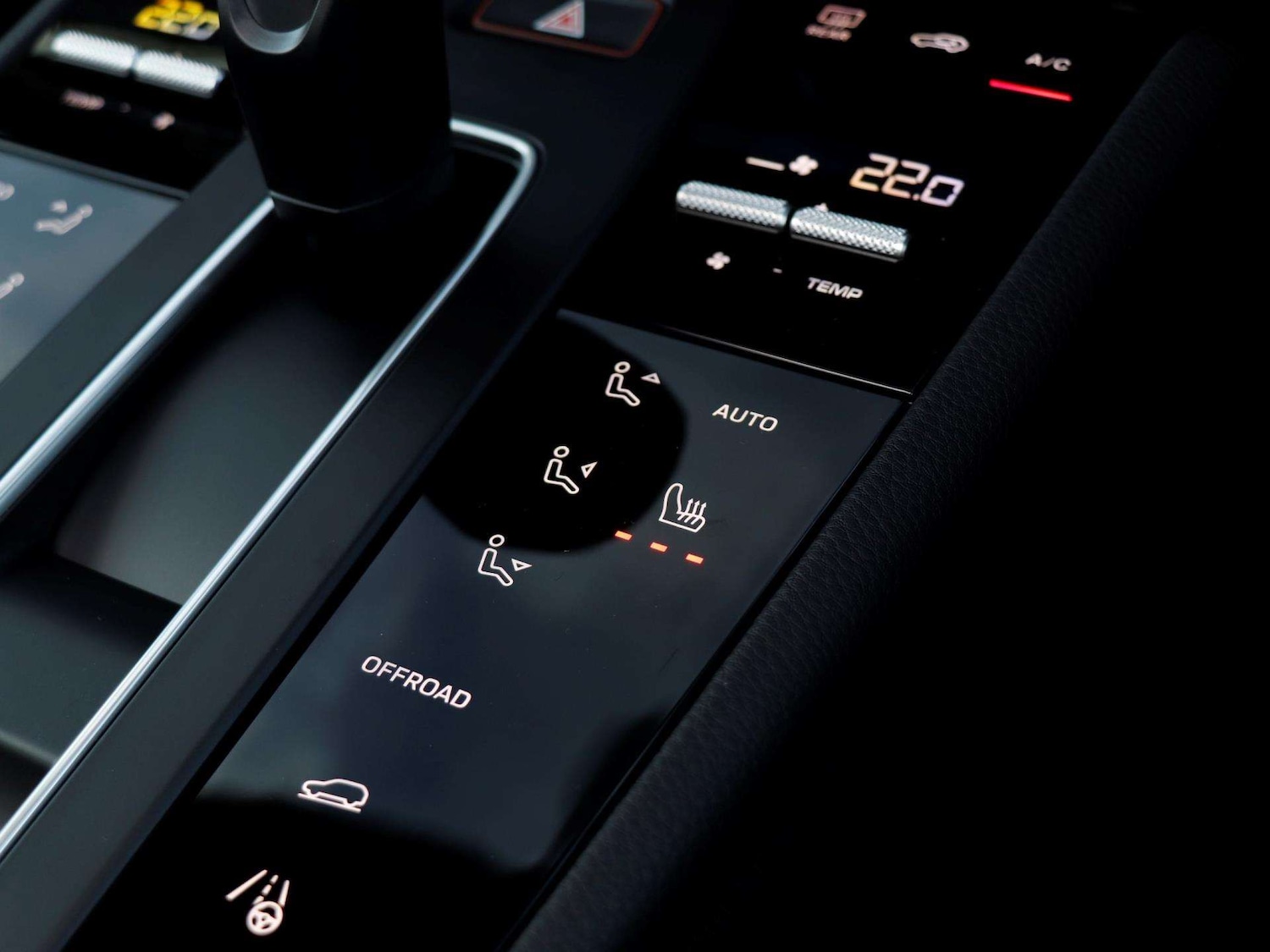 Used Porsche Macan 2025 for sale - 76875716: Photo 18