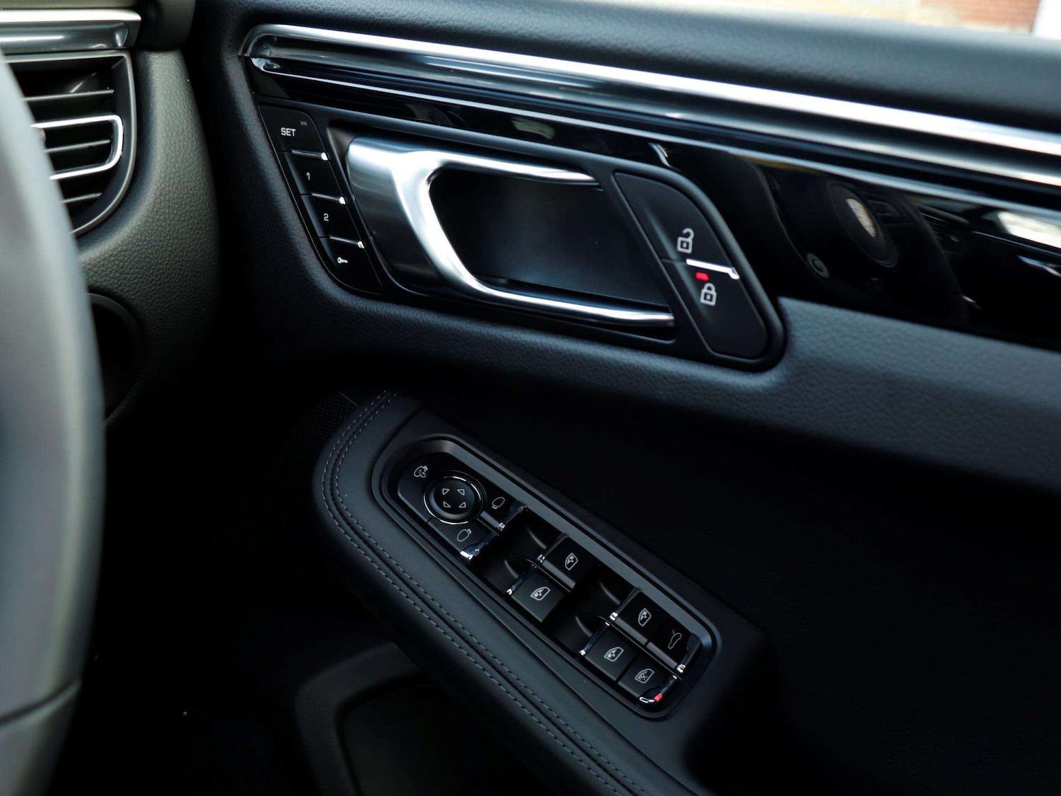 Used Porsche Macan 2025 for sale - 76875716: Photo 22