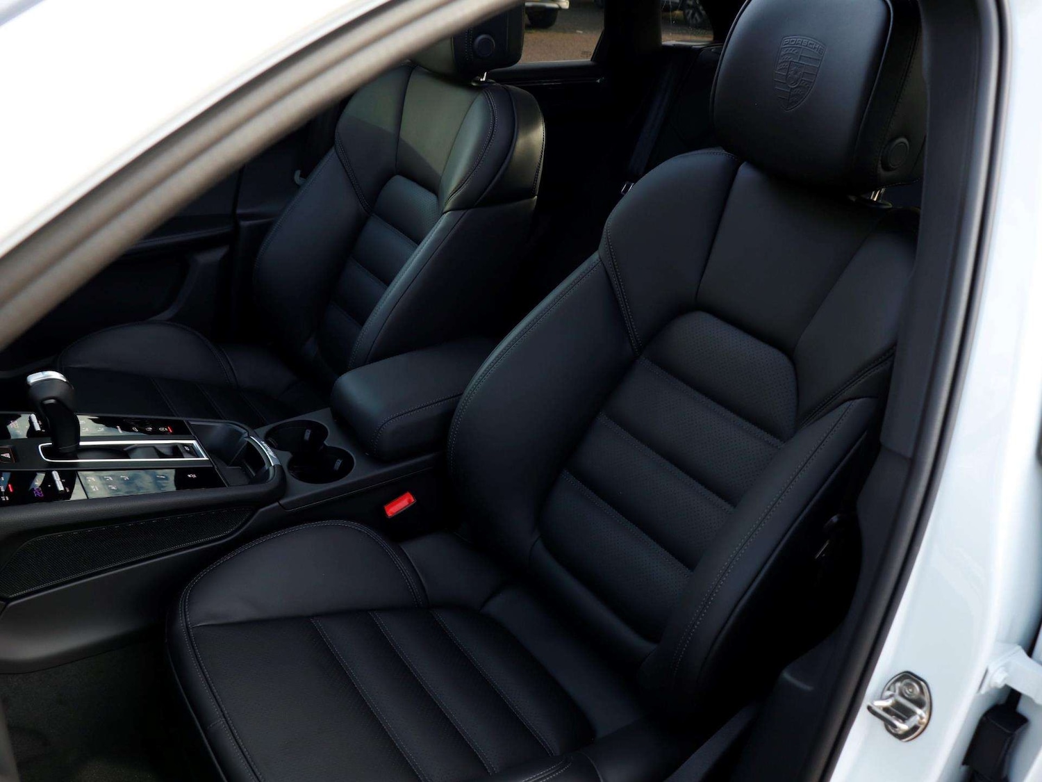 Used Porsche Macan 2025 for sale - 76875716: Photo 26