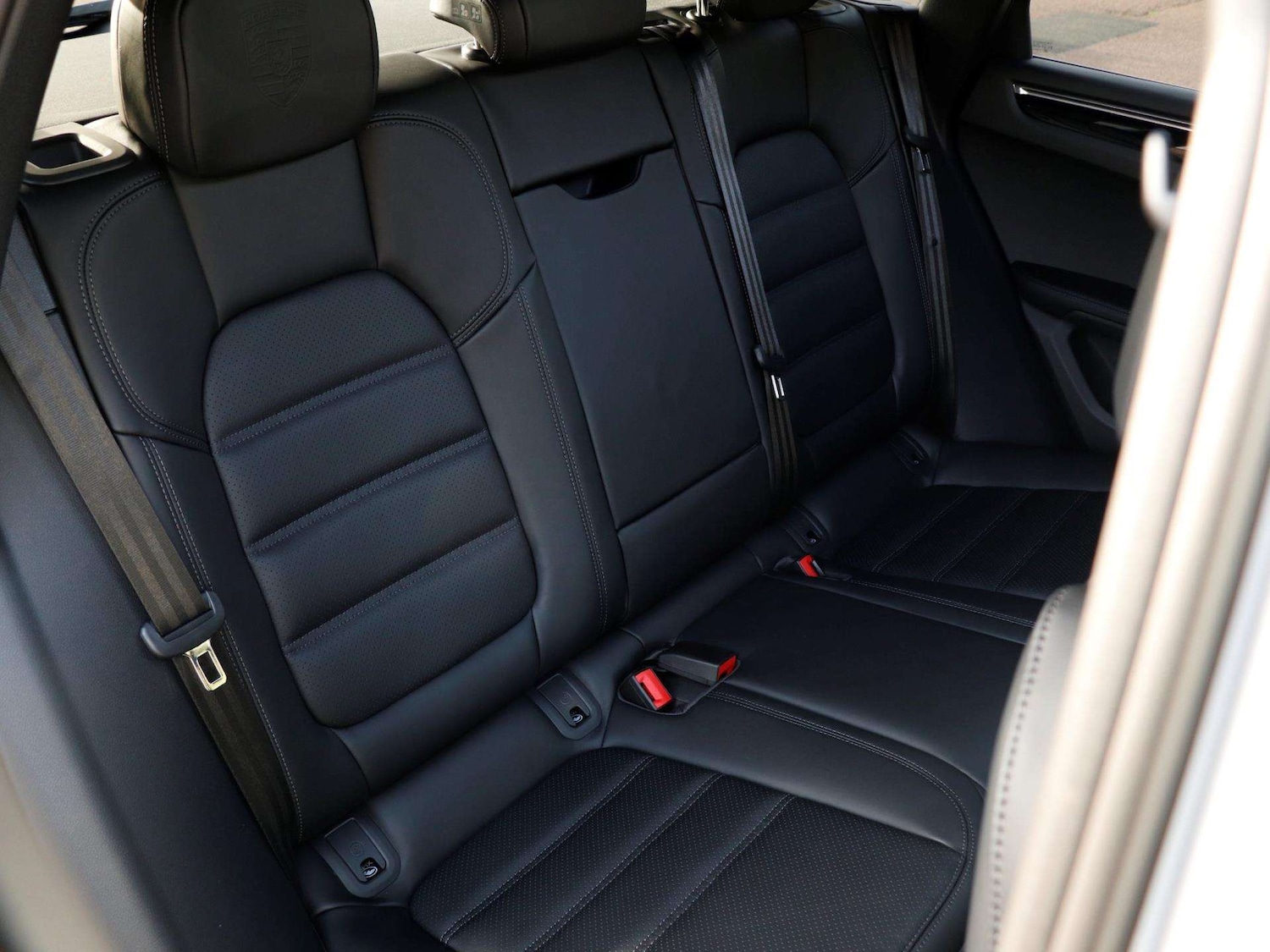 Used Porsche Macan 2025 for sale - 76875716: Photo 27