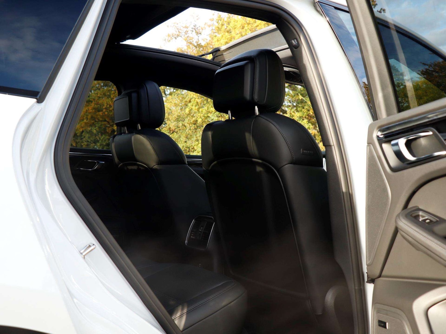 Used Porsche Macan 2025 for sale - 76875716: Photo 28