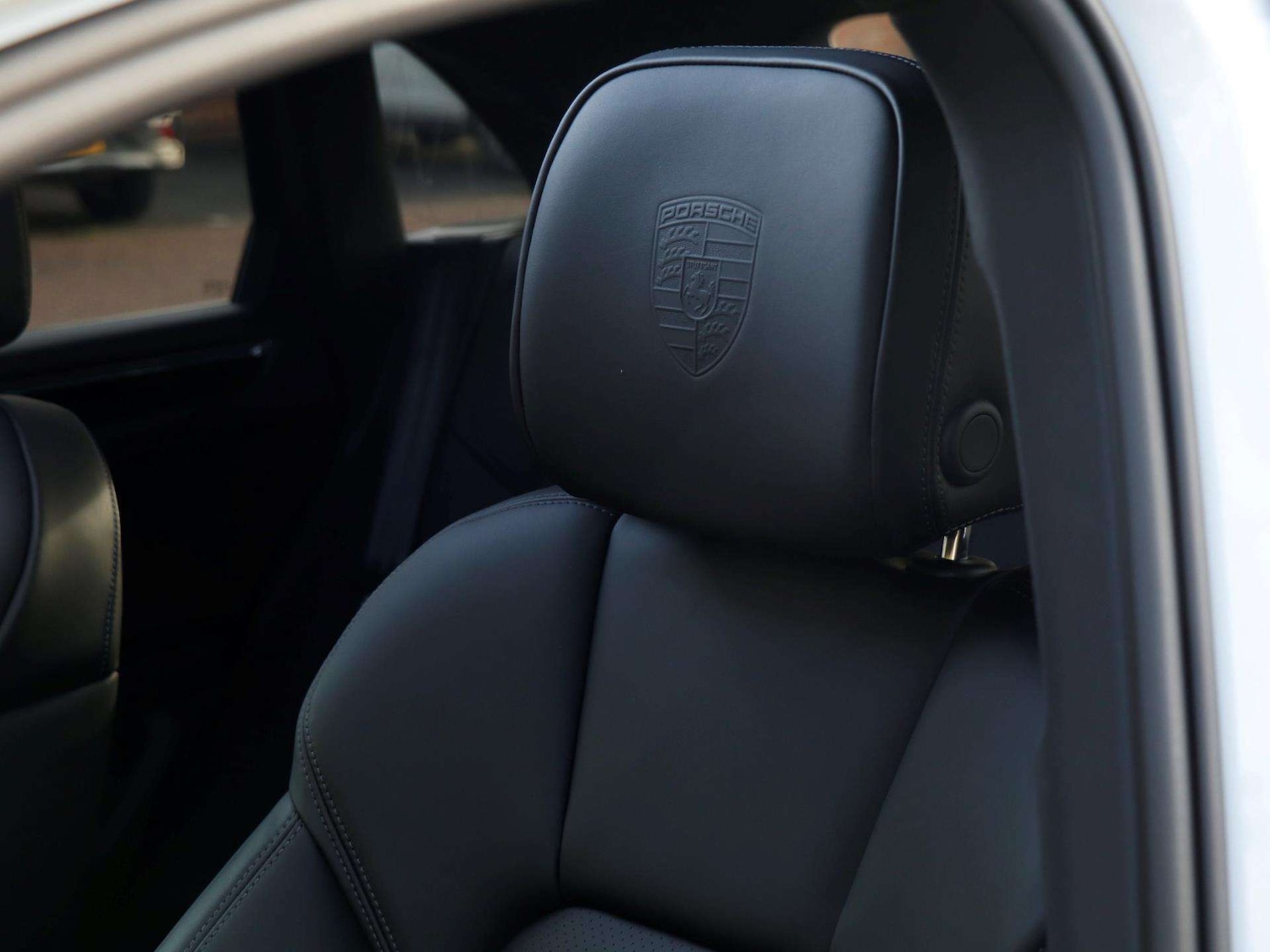 Used Porsche Macan 2025 for sale - 76875716: Photo 29