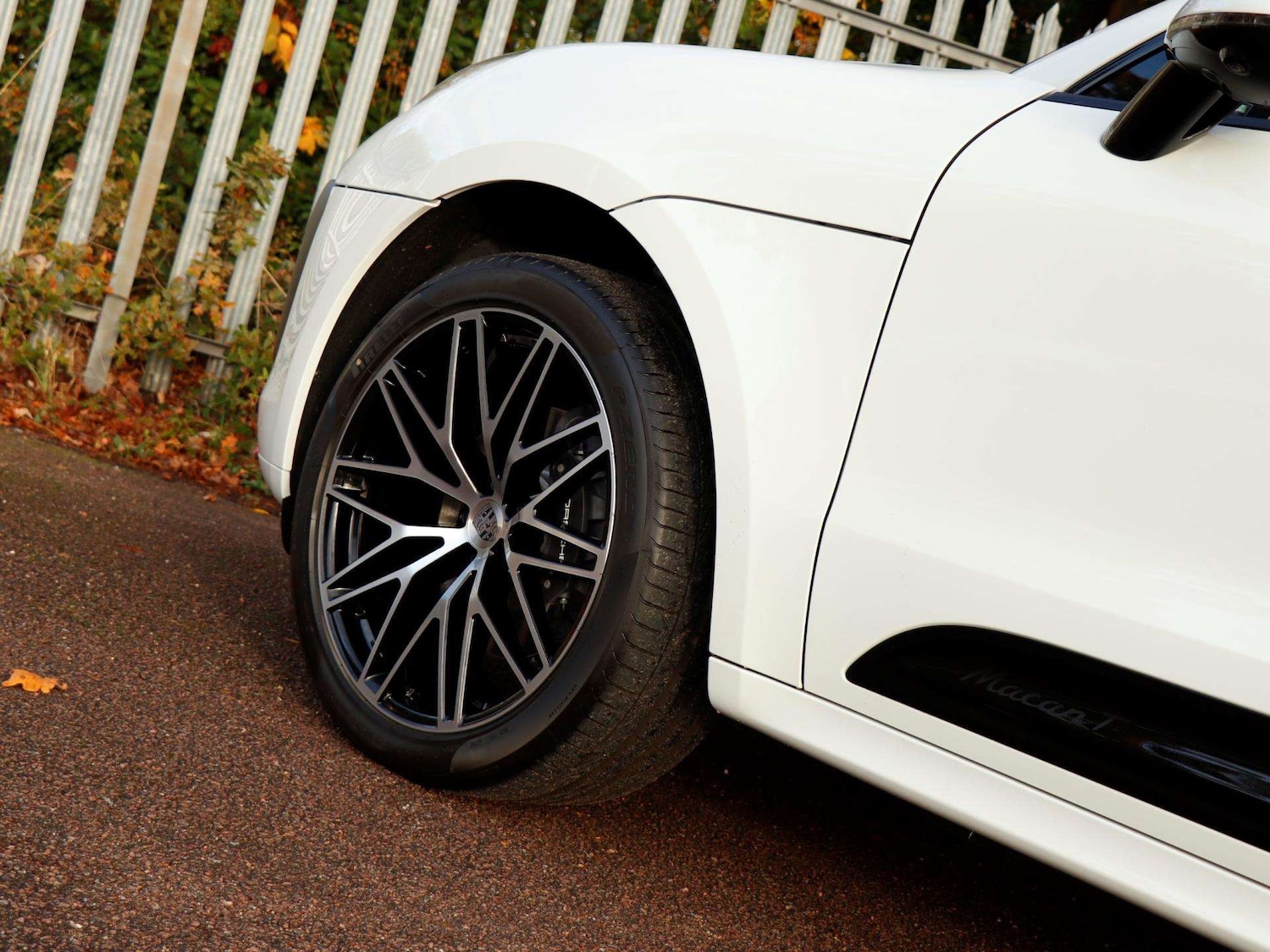 Used Porsche Macan 2025 for sale - 76875716: Photo 32