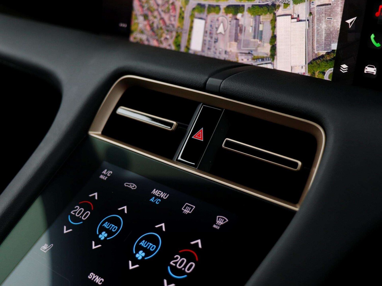 Used Porsche Taycan 2023 for sale - 77772057: Photo 17