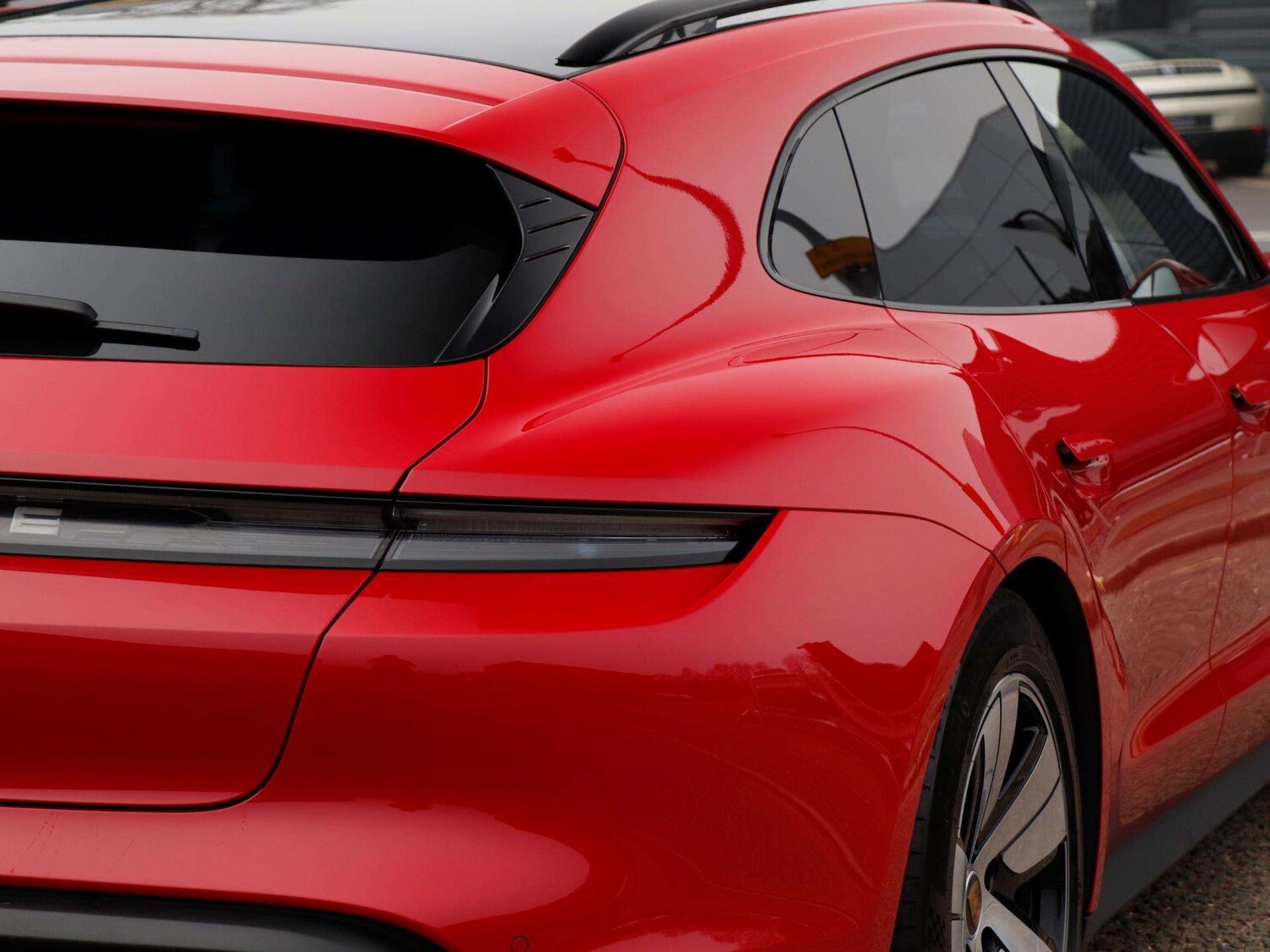 Used Porsche Taycan 2023 for sale - 77772057: Photo 30