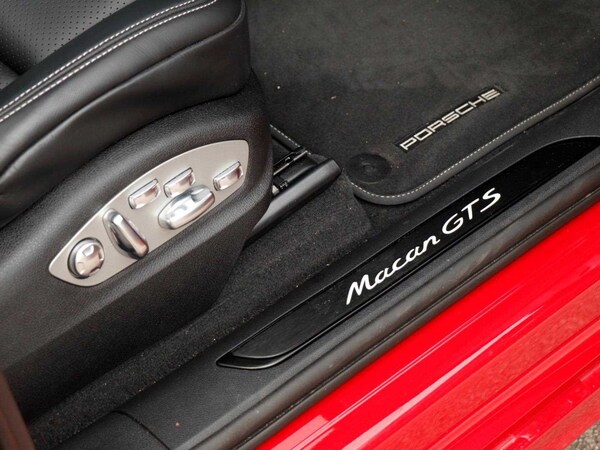 Used Porsche Macan 2025 for sale - 75496659: Photo 25