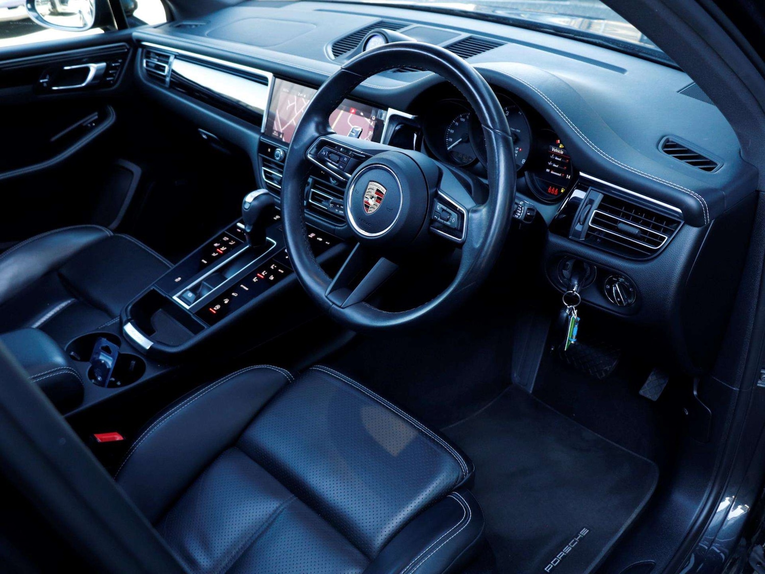 Used Porsche Macan 2022 for sale - 78161172: Photo 10