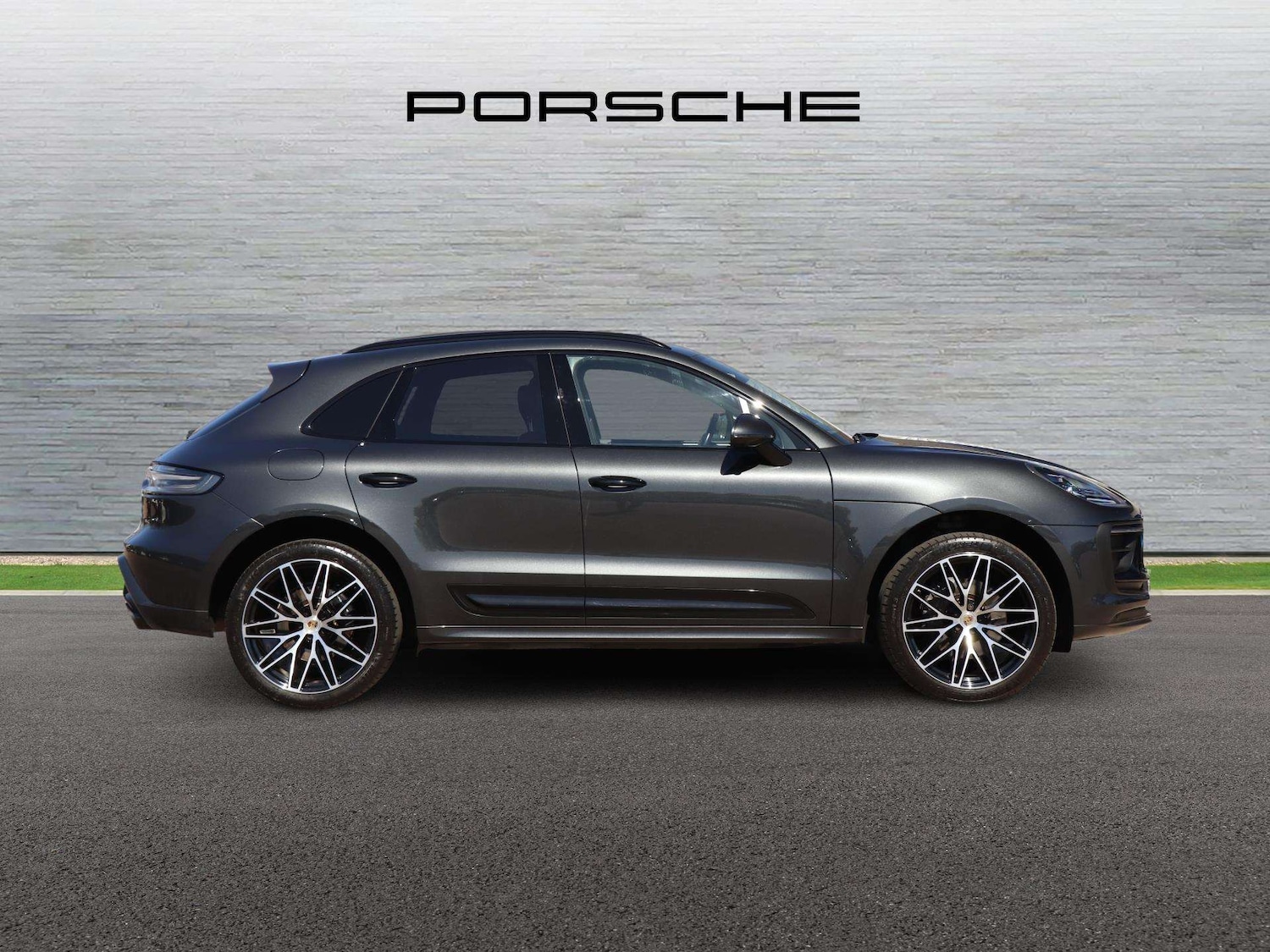 Used Porsche Macan 2022 for sale - 78161172: Photo 3