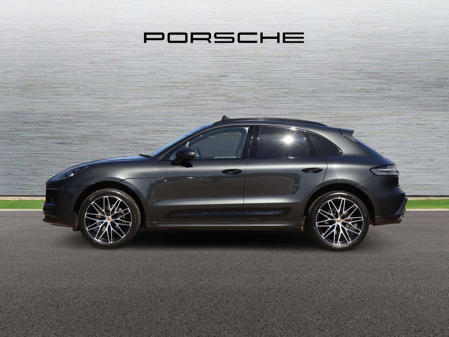 Used Porsche Macan 2022 for sale - 78161172: Photo 4