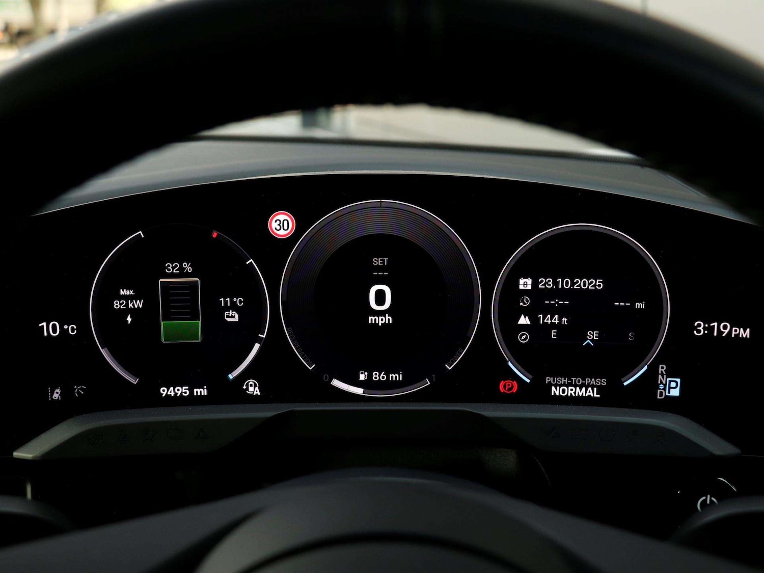 Used Porsche Taycan 2024 for sale - 76390589: Photo 13