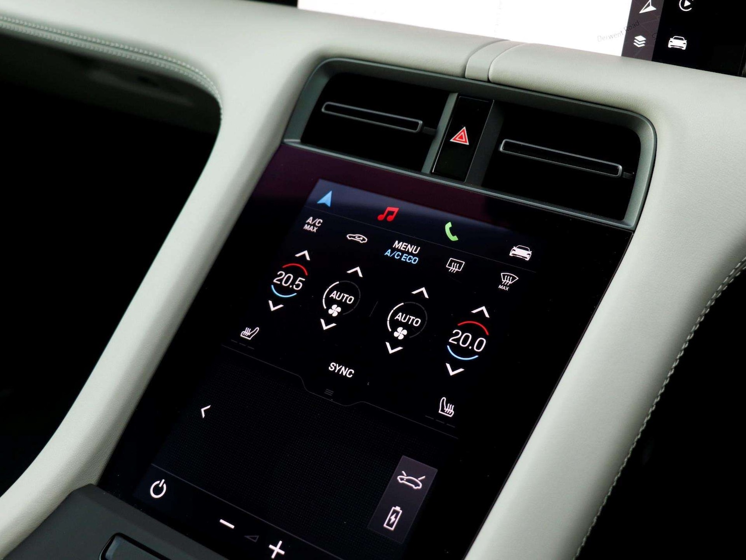 Used Porsche Taycan 2024 for sale - 76390589: Photo 17