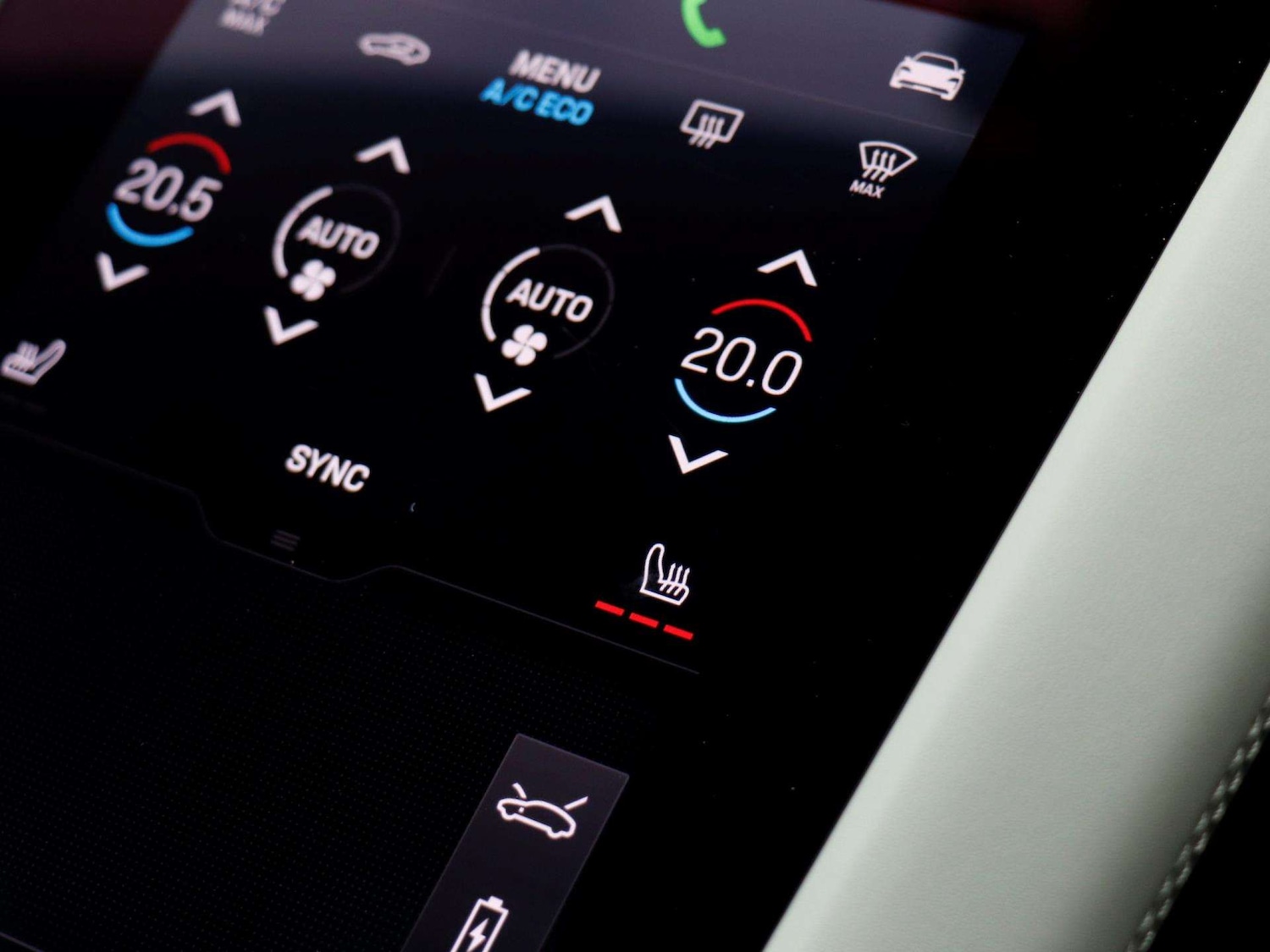 Used Porsche Taycan 2024 for sale - 76390589: Photo 18