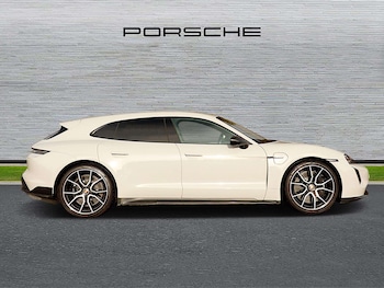 Used Porsche Taycan 2022 for sale - 76564456: Photo
